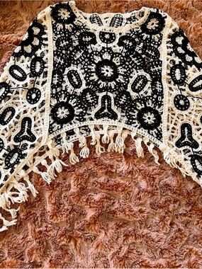 Crochet Shawl Fringe Boho Top - Black & Cream